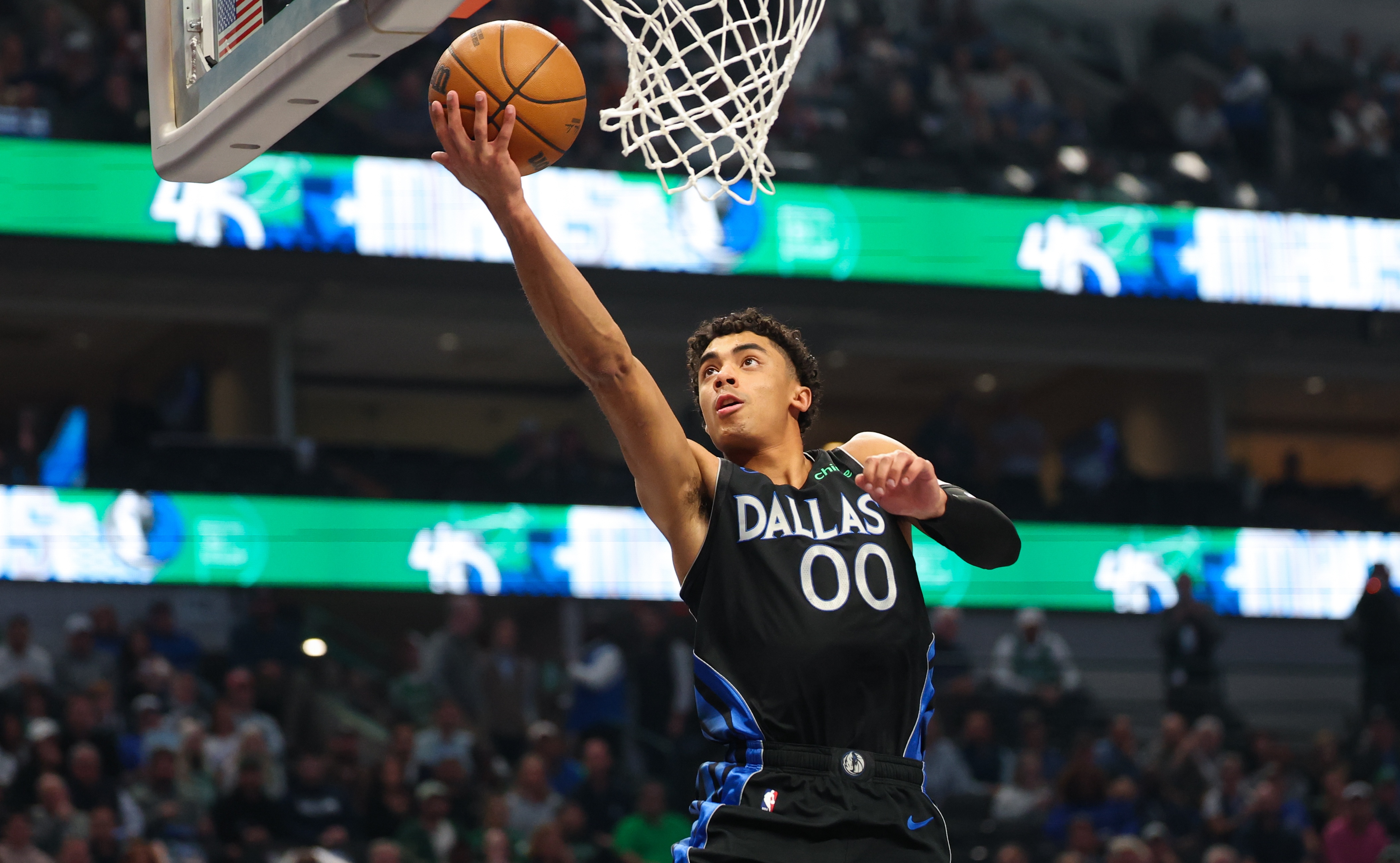 外线哑火！克里斯蒂15投仅4中拿到11分5板 三分9中1